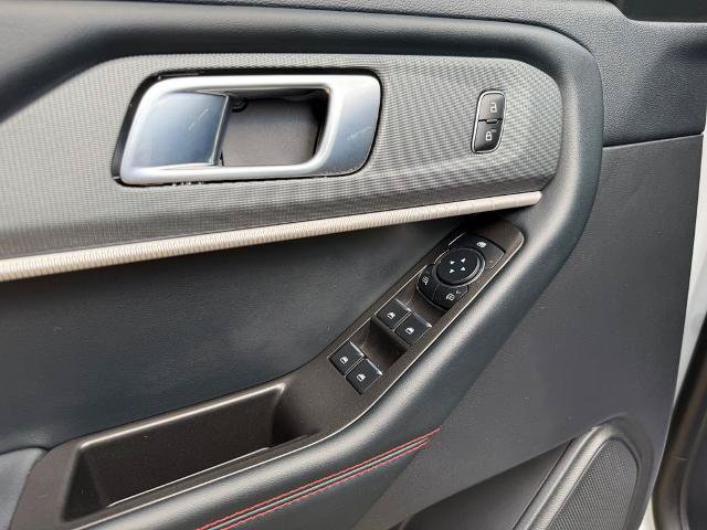 Certified 2026 Ford Explorer ST-Line AWD/4WD image 19