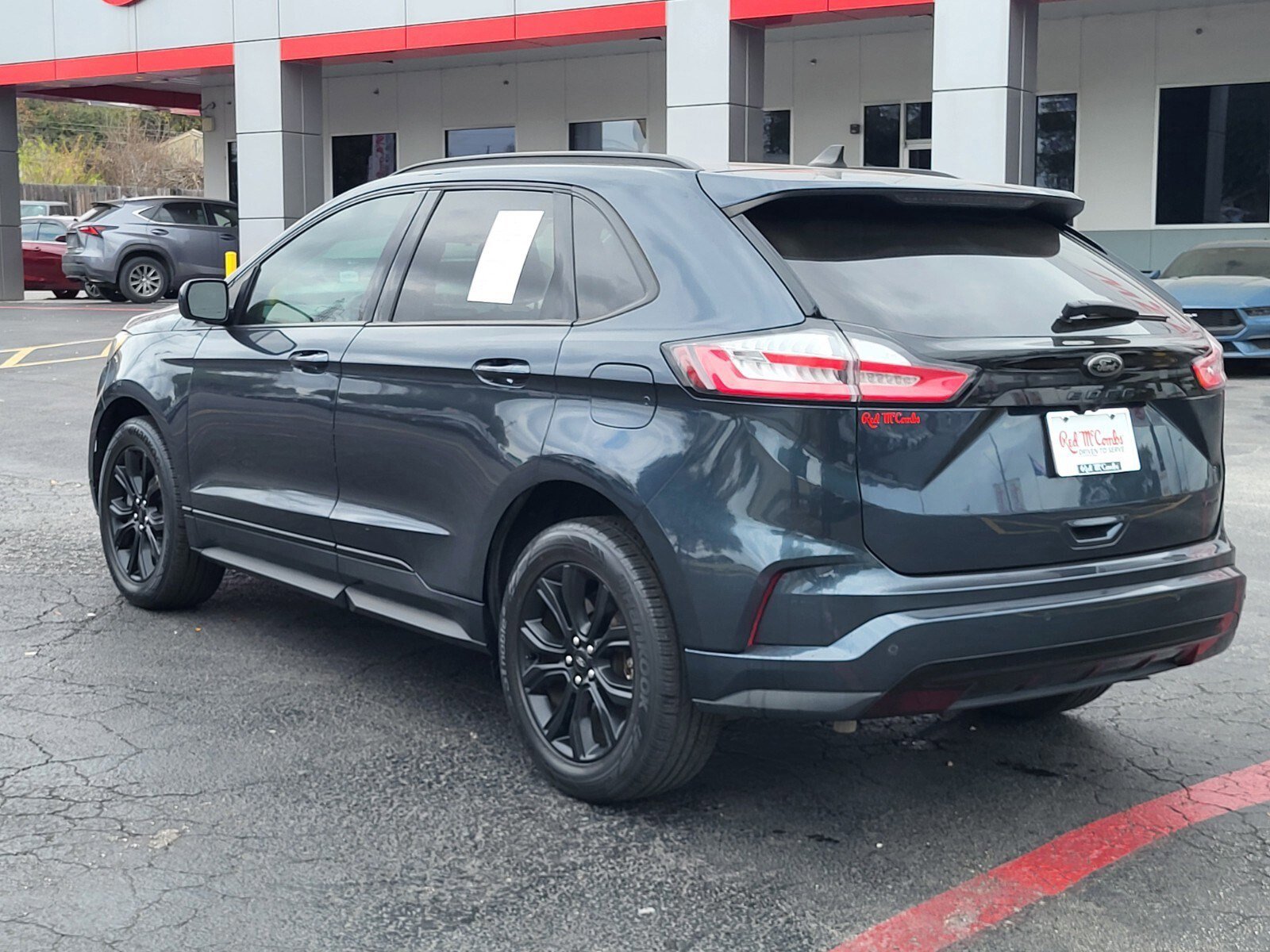 Certified 2022 Ford Edge SE w/ Black Appearance Package image 5
