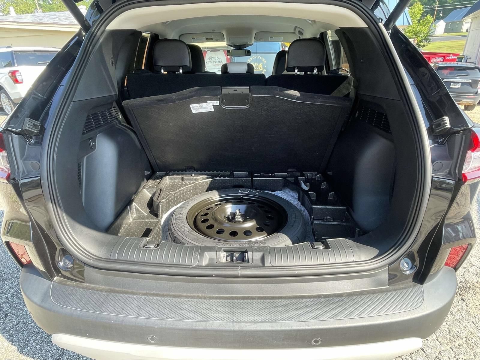 Certified 2023 Ford Escape Platinum AWD/4WD image 7