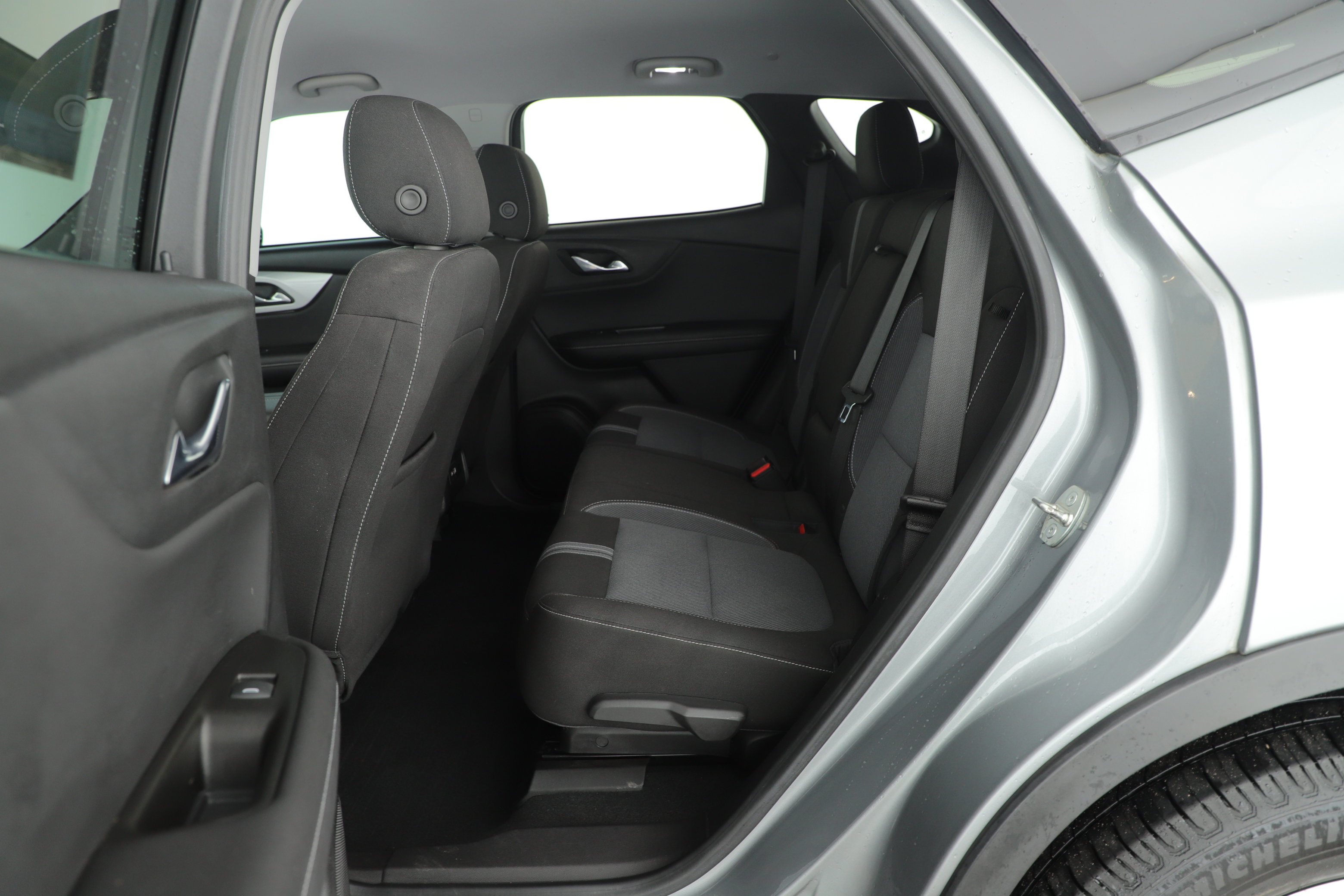 Used 2023 Chevrolet Blazer LT w/ Convenience Package FWD image 11