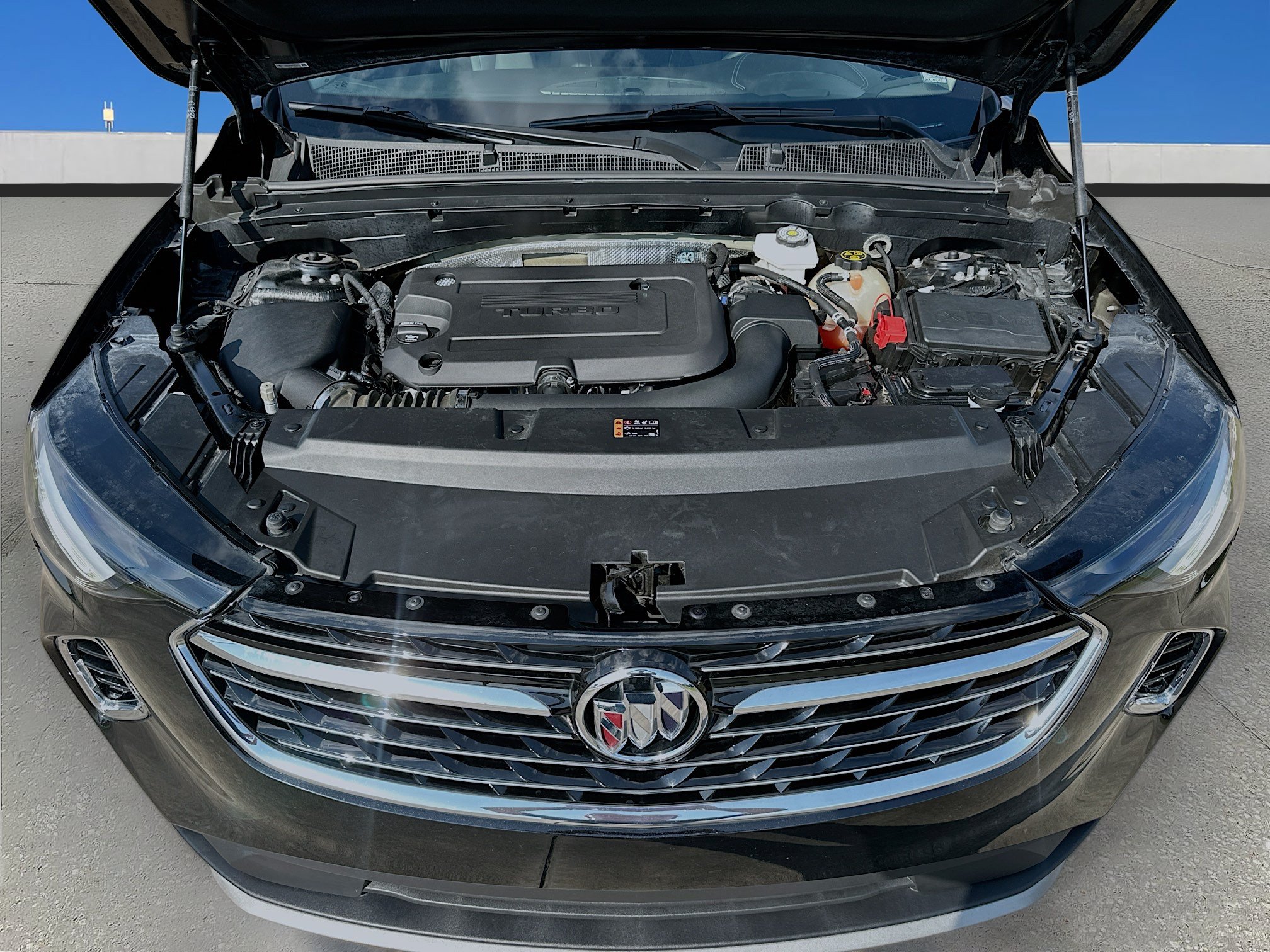 Used 2023 Buick Envision Essence FWD image 28