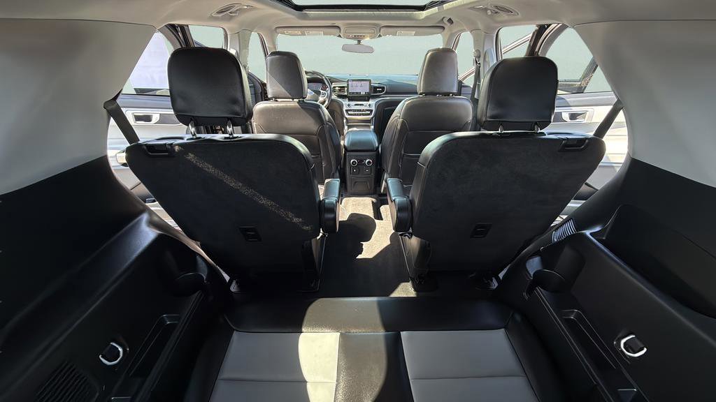 Certified 2024 Ford Explorer XLT w/ Equipment Group 202A AWD/4WD image 35