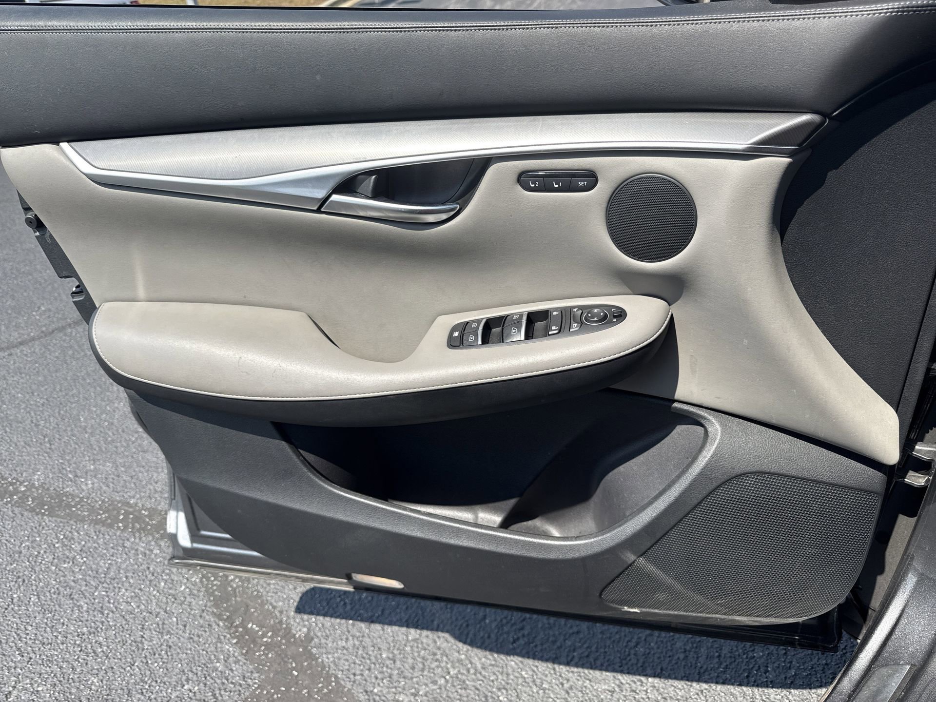 Used 2023 INFINITI QX50 Luxe image 12