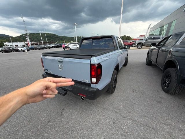 Used 2022 Honda Ridgeline Black Edition image 7