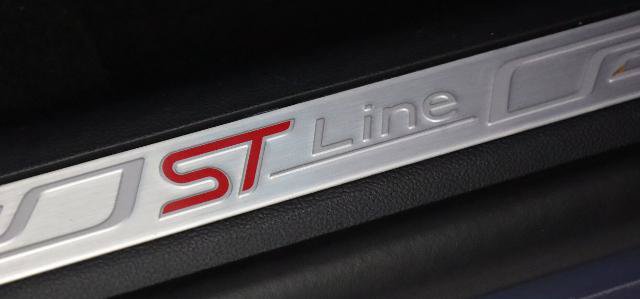 Certified 2025 Ford Explorer ST-Line w/ Premium Package AWD/4WD image 36
