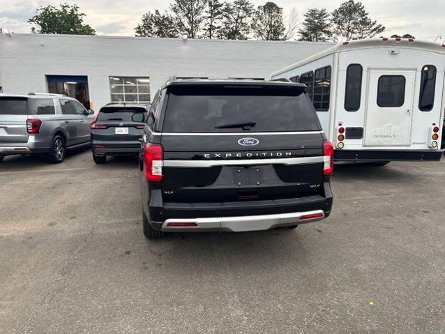 Certified 2024 Ford Expedition Max XLT RWD image 11