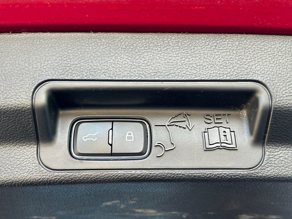 Certified 2020 Ford Explorer XLT image 48