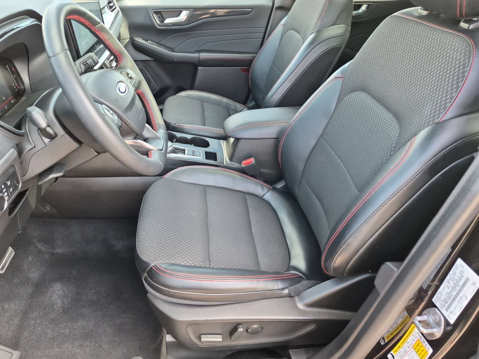 Certified 2023 Ford Escape ST-Line w/ Tech Pack #1 AWD/4WD image 16