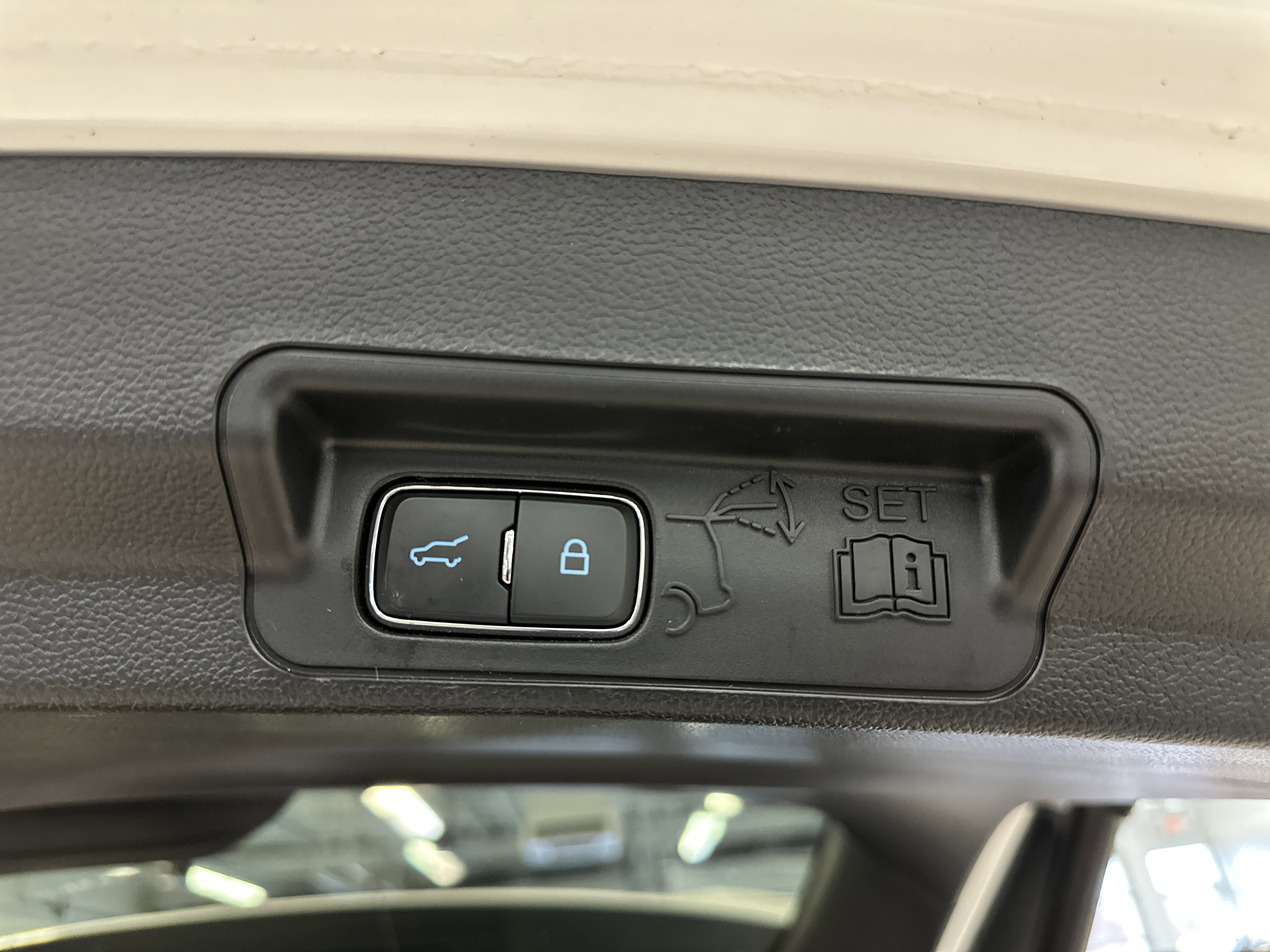 Certified 2023 Ford Explorer ST w/ Equipment Group 401A image 31