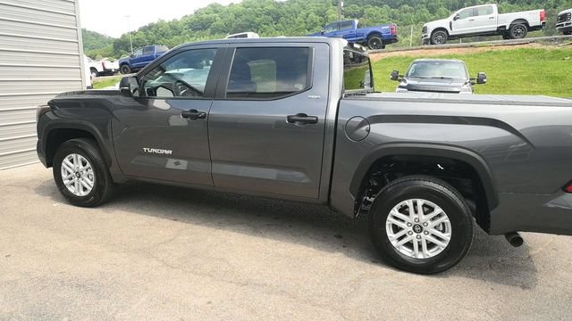 Used 2026 Toyota Tundra SR5 w/ SR5 Convenience Package AWD/4WD image 10