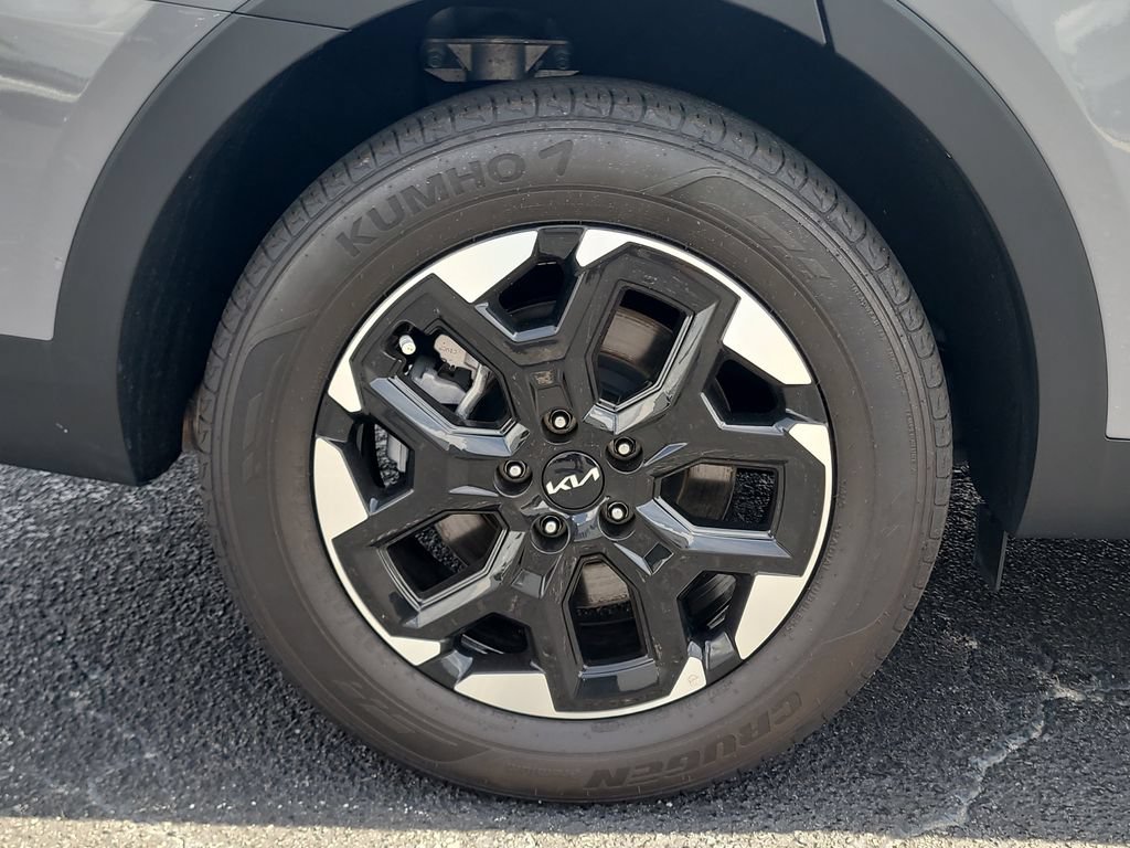 Used 2025 Kia Sorento S FWD image 5