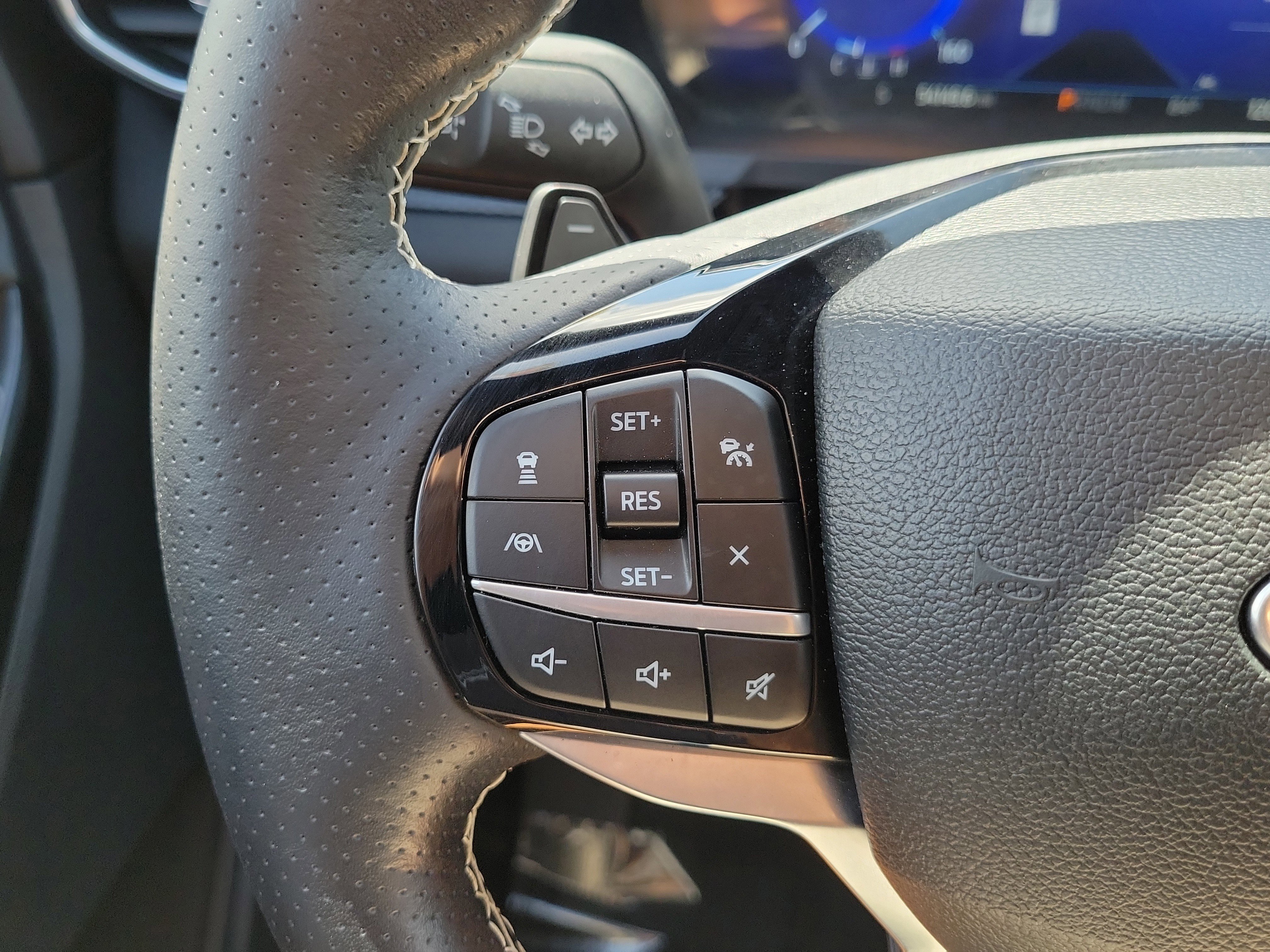 Certified 2022 Ford Explorer ST w/ Equipment Group 401A image 28