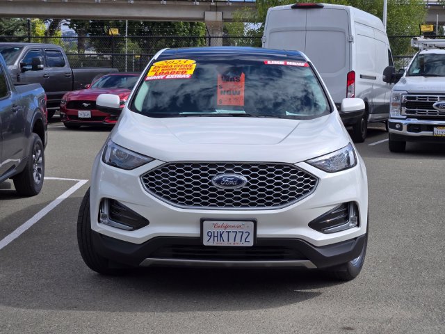Certified 2023 Ford Edge SEL w/ Convenience Package AWD/4WD image 2