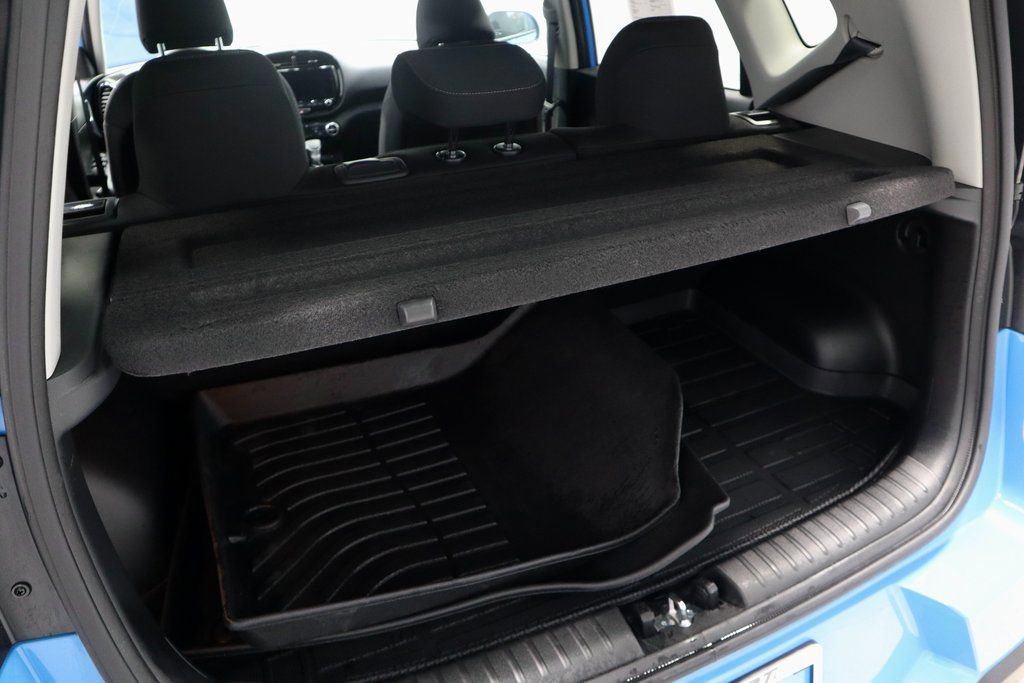 Used 2025 Kia Soul EX image 15