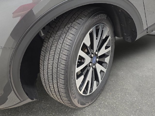 Certified 2020 Ford Escape SEL AWD/4WD image 30