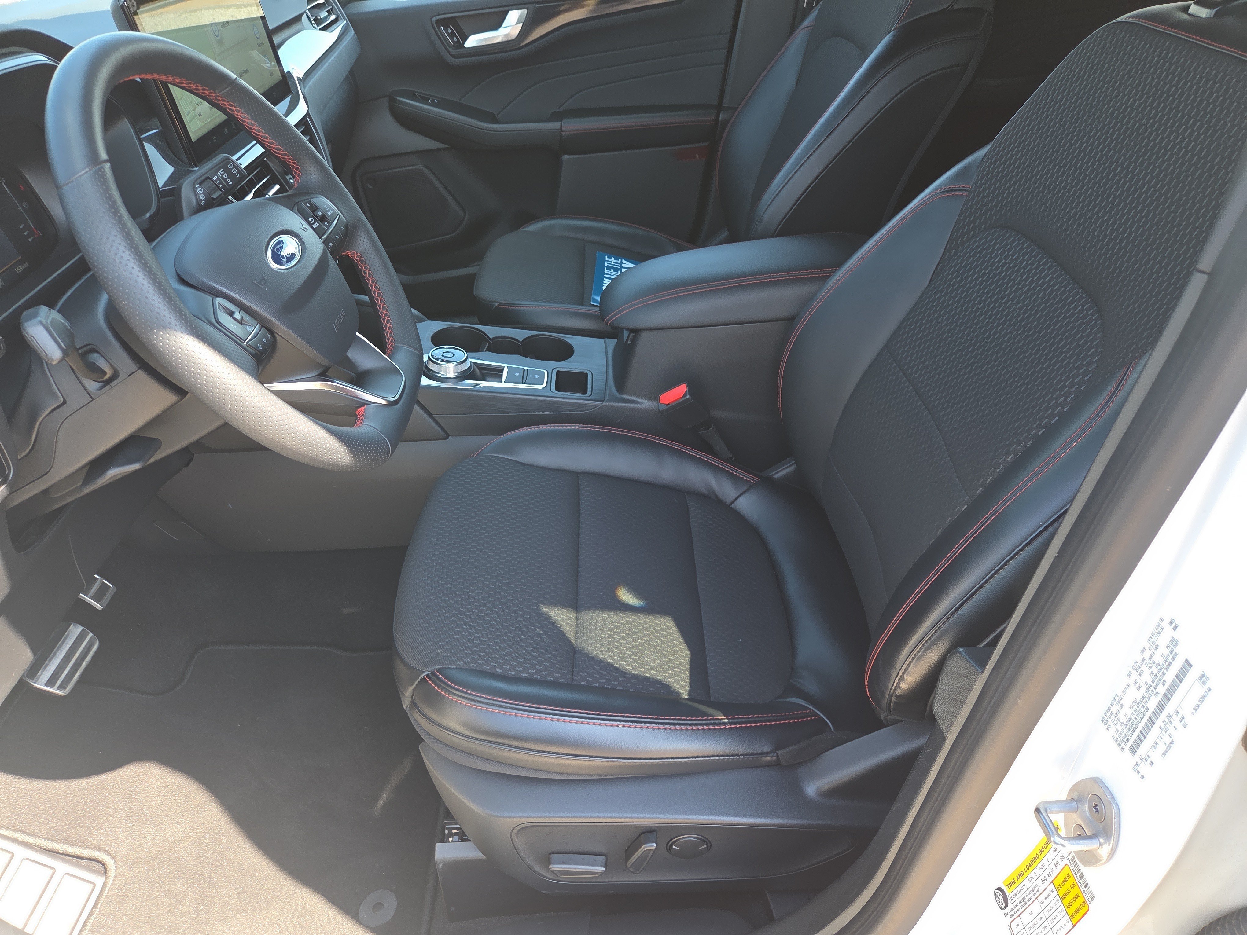 Certified 2024 Ford Escape ST-Line FWD image 10