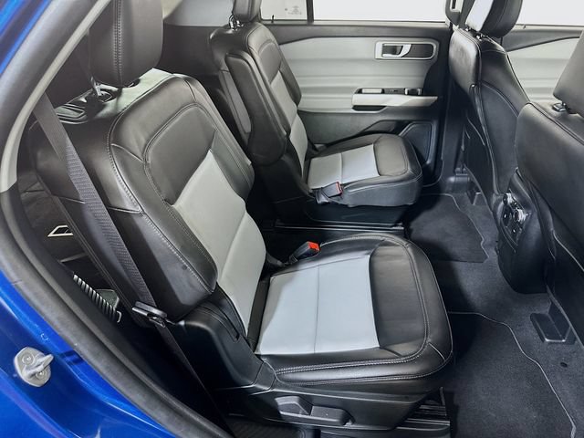 Certified 2023 Ford Explorer XLT w/ Equipment Group 202A AWD/4WD image 15