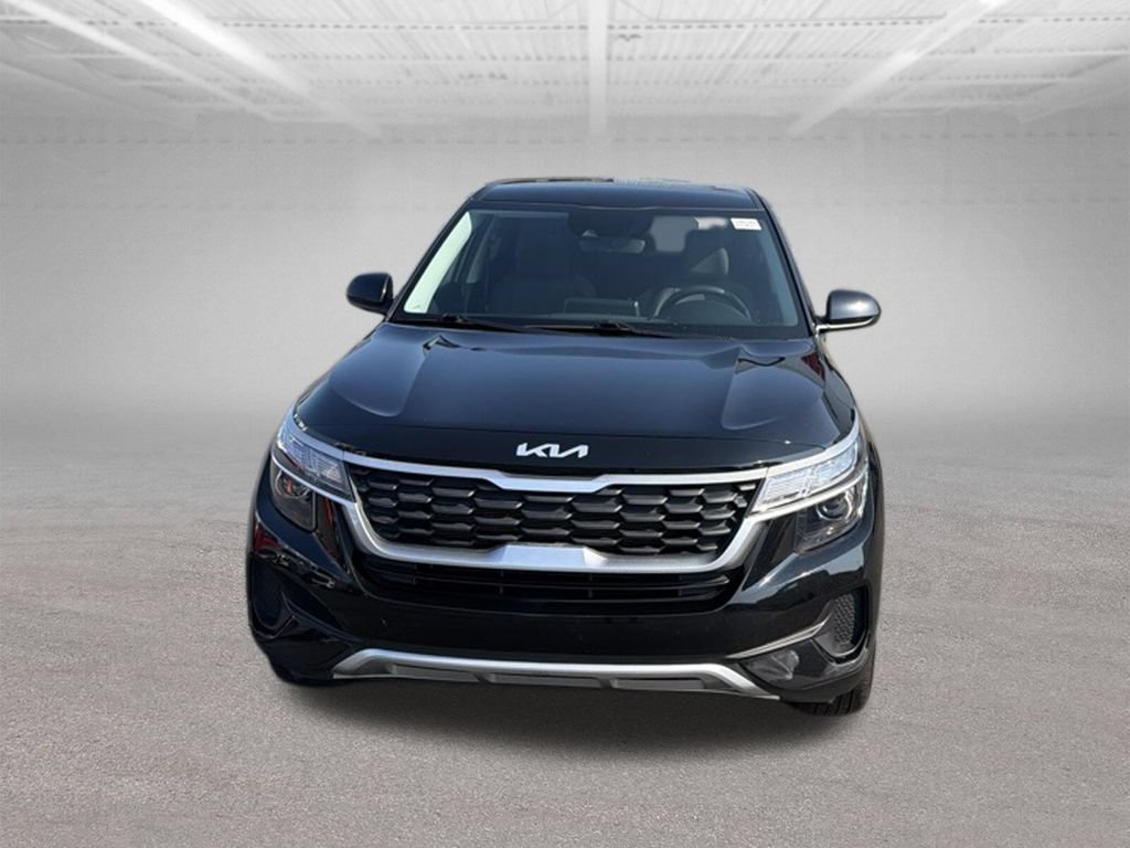 Used 2022 Kia Seltos LX AWD/4WD image 3