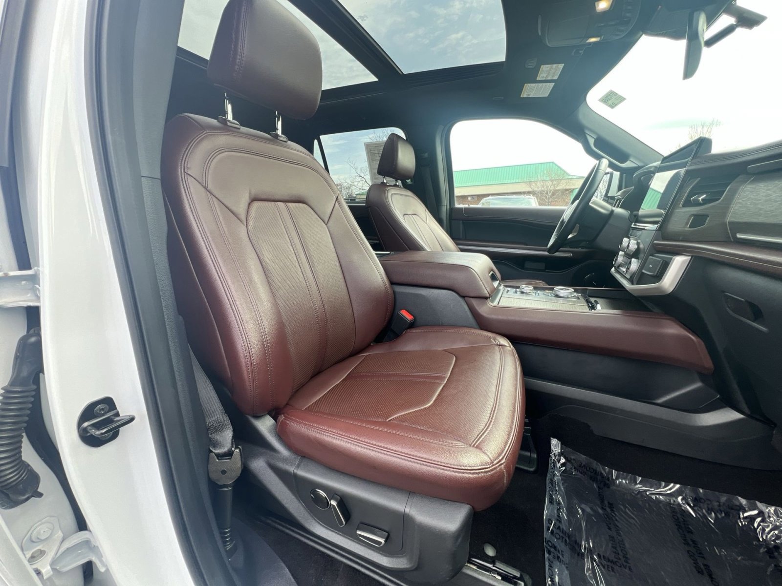 Certified 2023 Ford Expedition Limited image 28