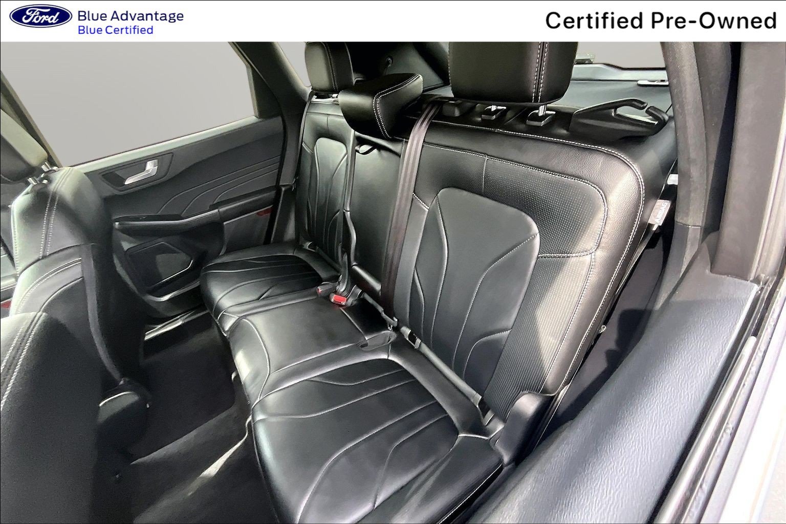 Certified 2026 Ford Escape SE w/ PHEV Premium Package FWD image 18