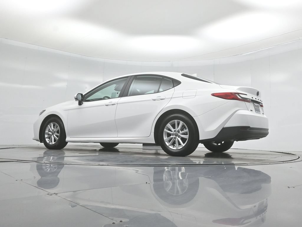Used 2025 Toyota Camry LE FWD image 44