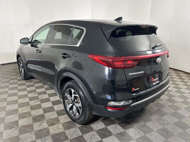 Used 2020 Kia Sportage LX w/ LX Popular Package AWD/4WD image 2