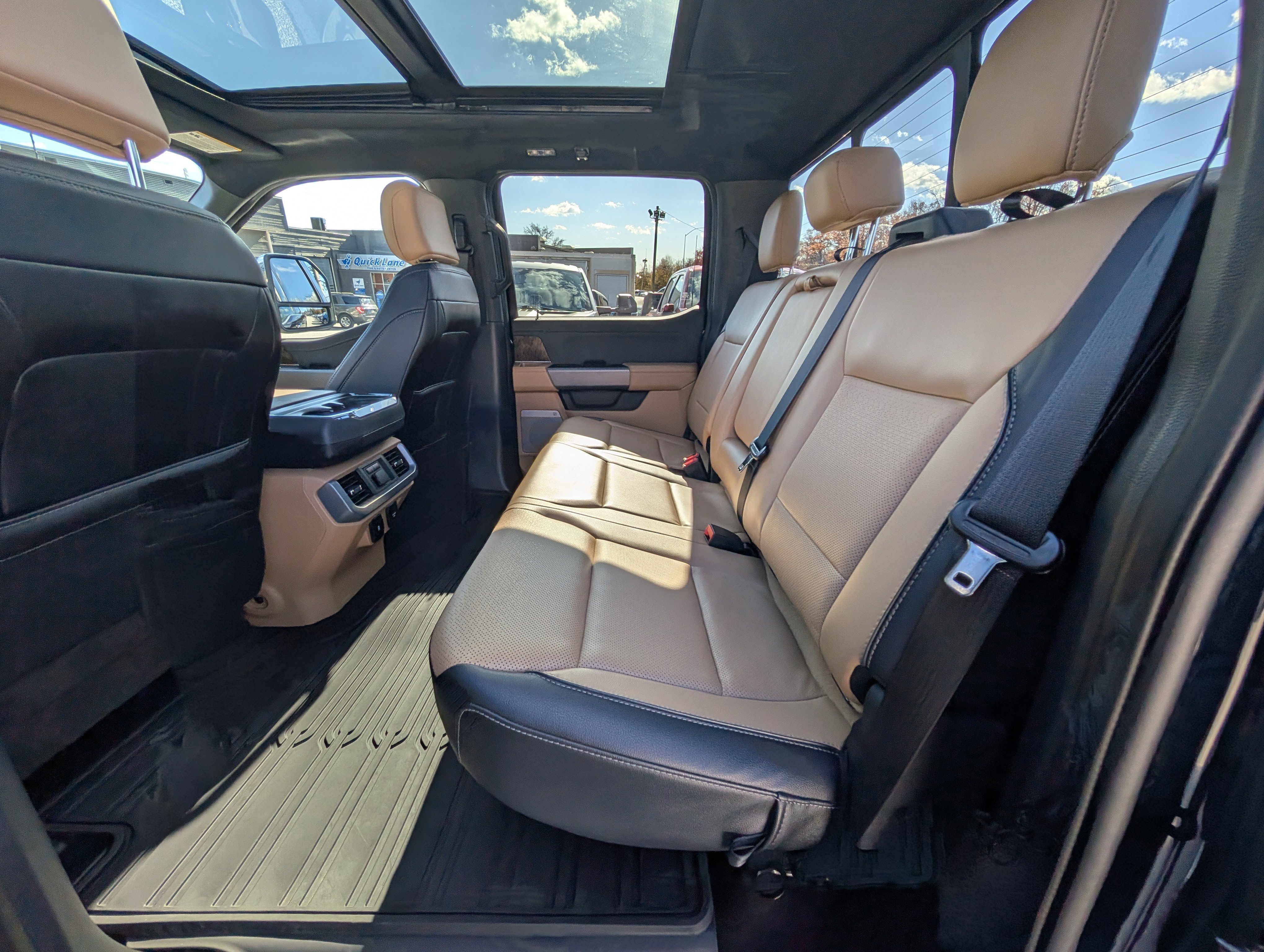 Certified 2022 Ford F150 Lariat w/ Equipment Group 502A High image 15