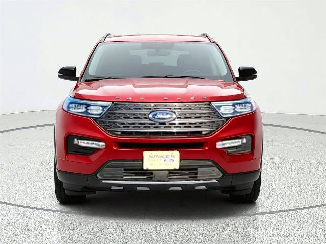 Certified 2023 Ford Explorer XLT w/ Equipment Group 202A RWD image 2