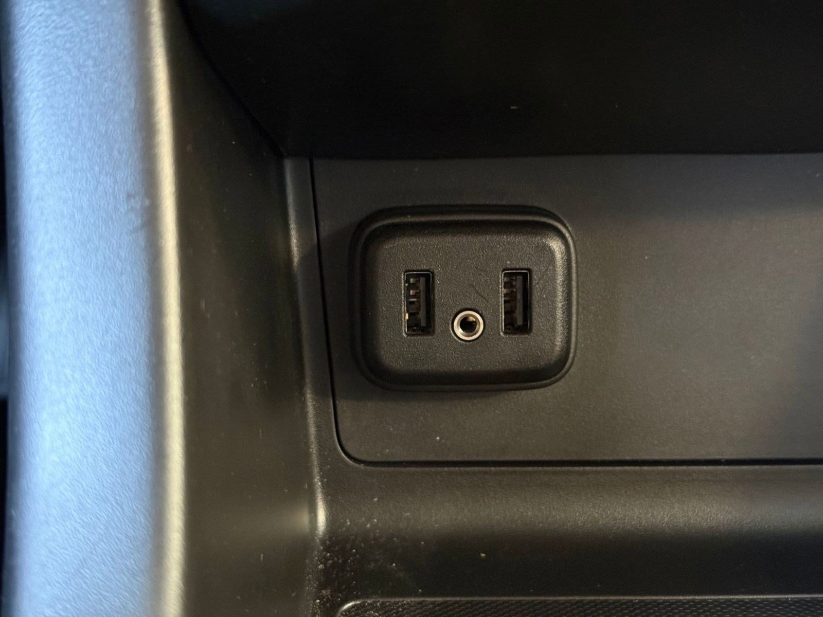 Used 2022 Chevrolet Colorado LT w/ LT Convenience Package RWD image 29