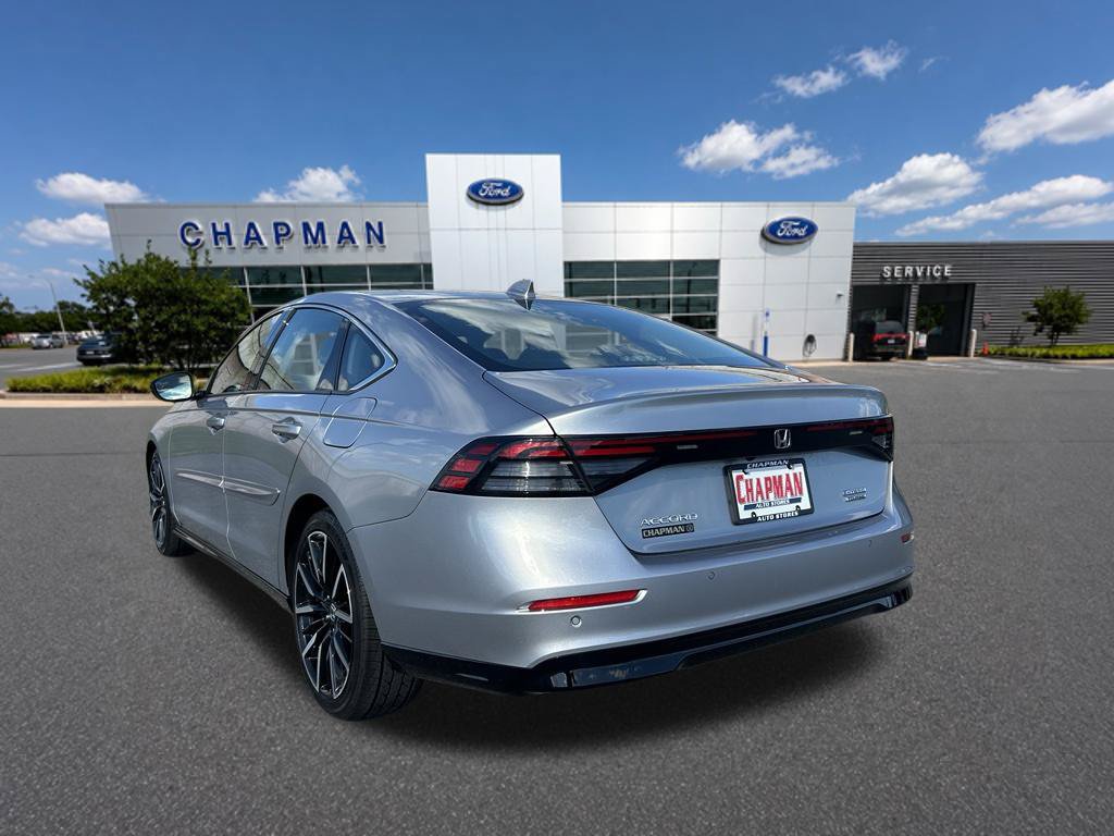 Used 2024 Honda Accord Touring image 3