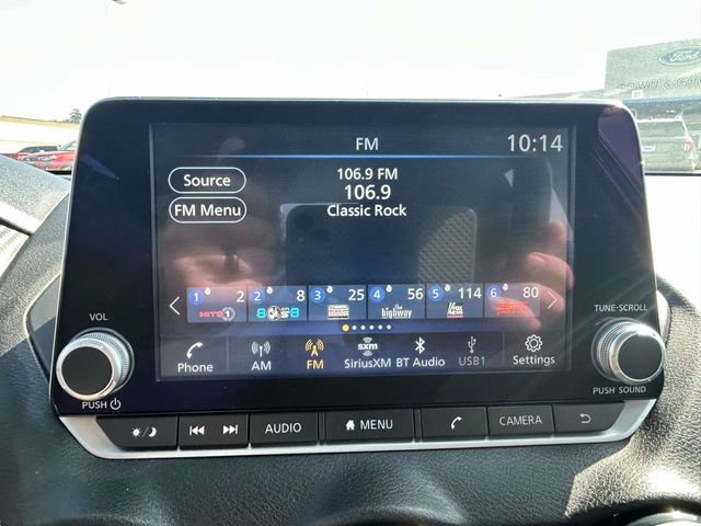 Used 2025 Nissan Sentra SV FWD image 19