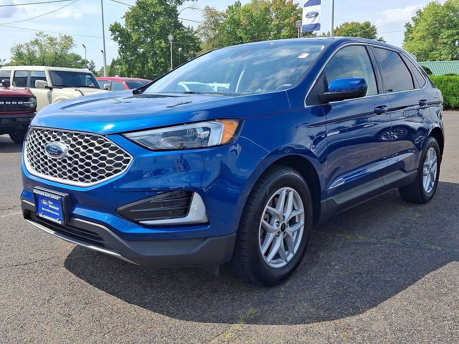 Certified 2024 Ford Edge SEL AWD/4WD image 3