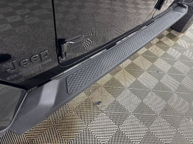 Used 2022 Jeep Gladiator Sport AWD/4WD image 7