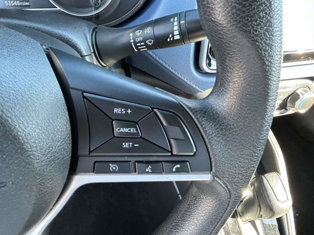 Used 2025 Nissan Versa SV FWD image 30
