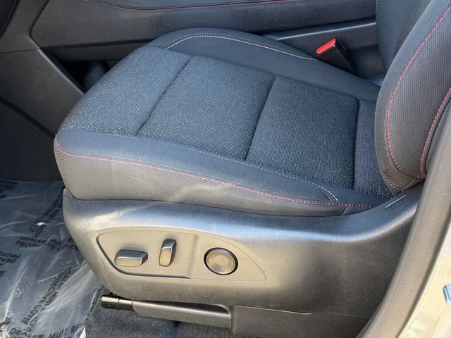 Used 2024 Chevrolet Traverse Z71 w/ Enhanced Driving Package AWD/4WD image 39