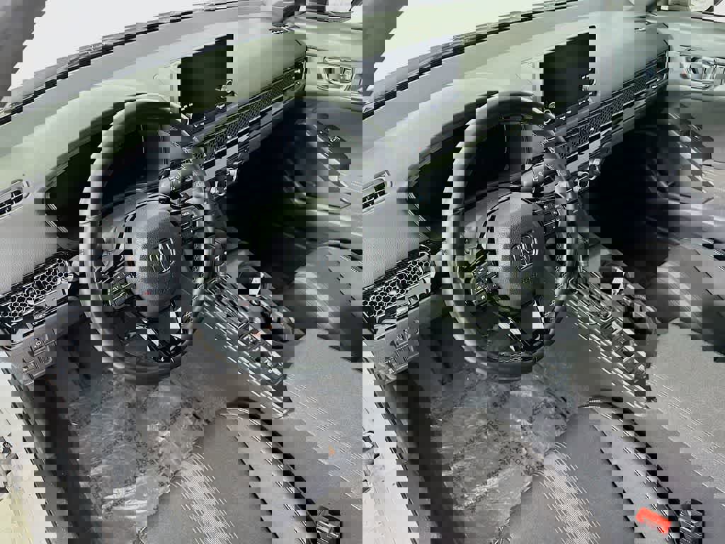 Used 2022 Honda Civic Sport image 2