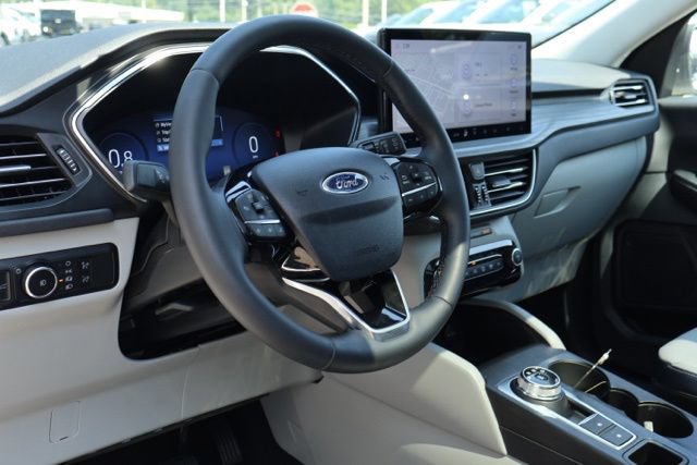 Certified 2024 Ford Escape Platinum AWD/4WD image 15
