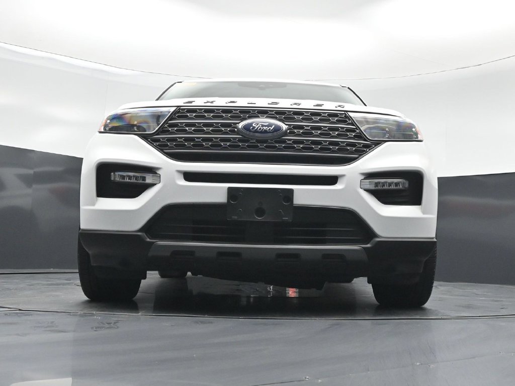 Certified 2021 Ford Explorer XLT w/ Equipment Group 202A RWD image 39