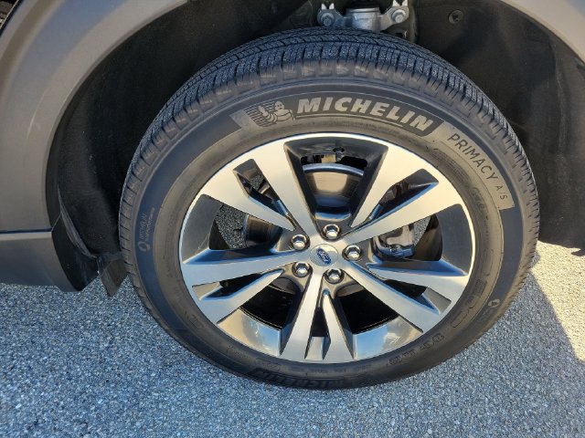 Certified 2020 Ford Explorer Platinum w/ Premium Technology Package AWD/4WD image 12