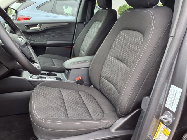 Certified 2023 Ford Escape Active w/ Tech Pack #2 AWD/4WD image 4