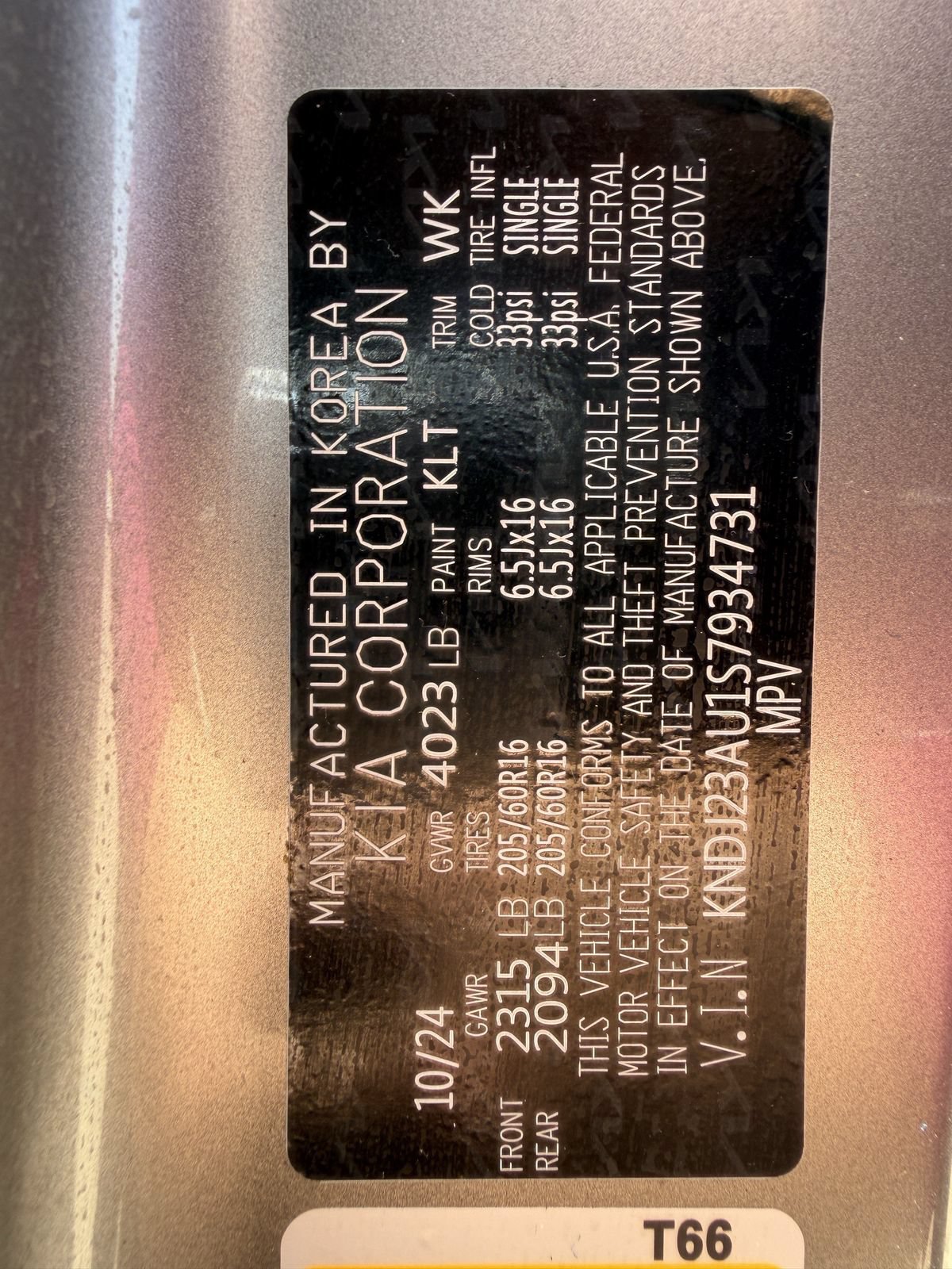Used 2025 Kia Soul LX w/ LX Technology Package FWD image 28