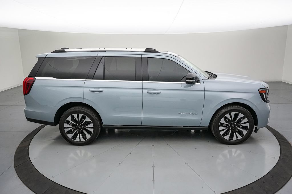 Certified 2025 Ford Expedition Platinum AWD/4WD image 3