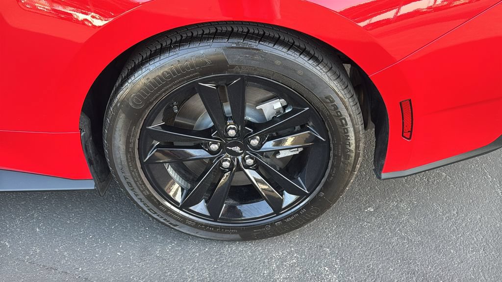 Certified 2025 Ford Mustang GT RWD image 9