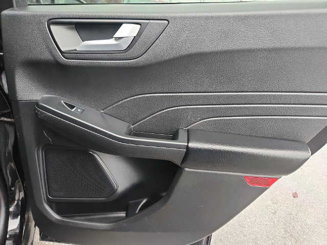 Certified 2025 Ford Escape Platinum AWD/4WD image 31