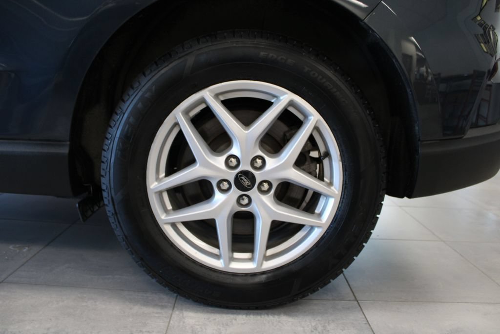 Certified 2023 Ford Edge SEL w/ Convenience Package AWD/4WD image 10