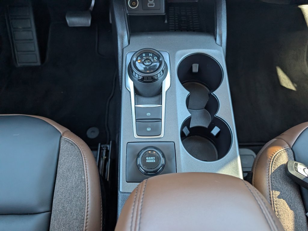 Certified 2025 Ford Bronco Sport Outer Banks w/ Outer Banks Tech Package+ AWD/4WD image 23