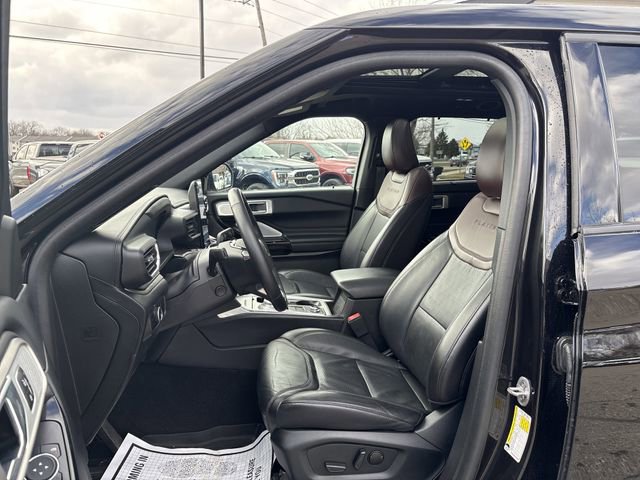 Certified 2023 Ford Explorer Platinum w/ Technology Package image 22