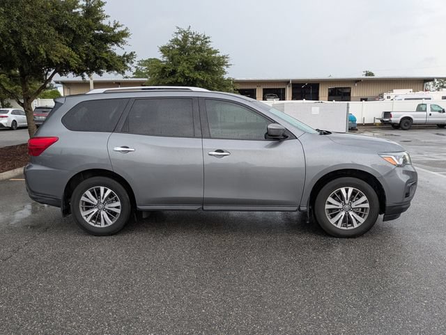 Used 2020 Nissan Pathfinder S FWD image 2