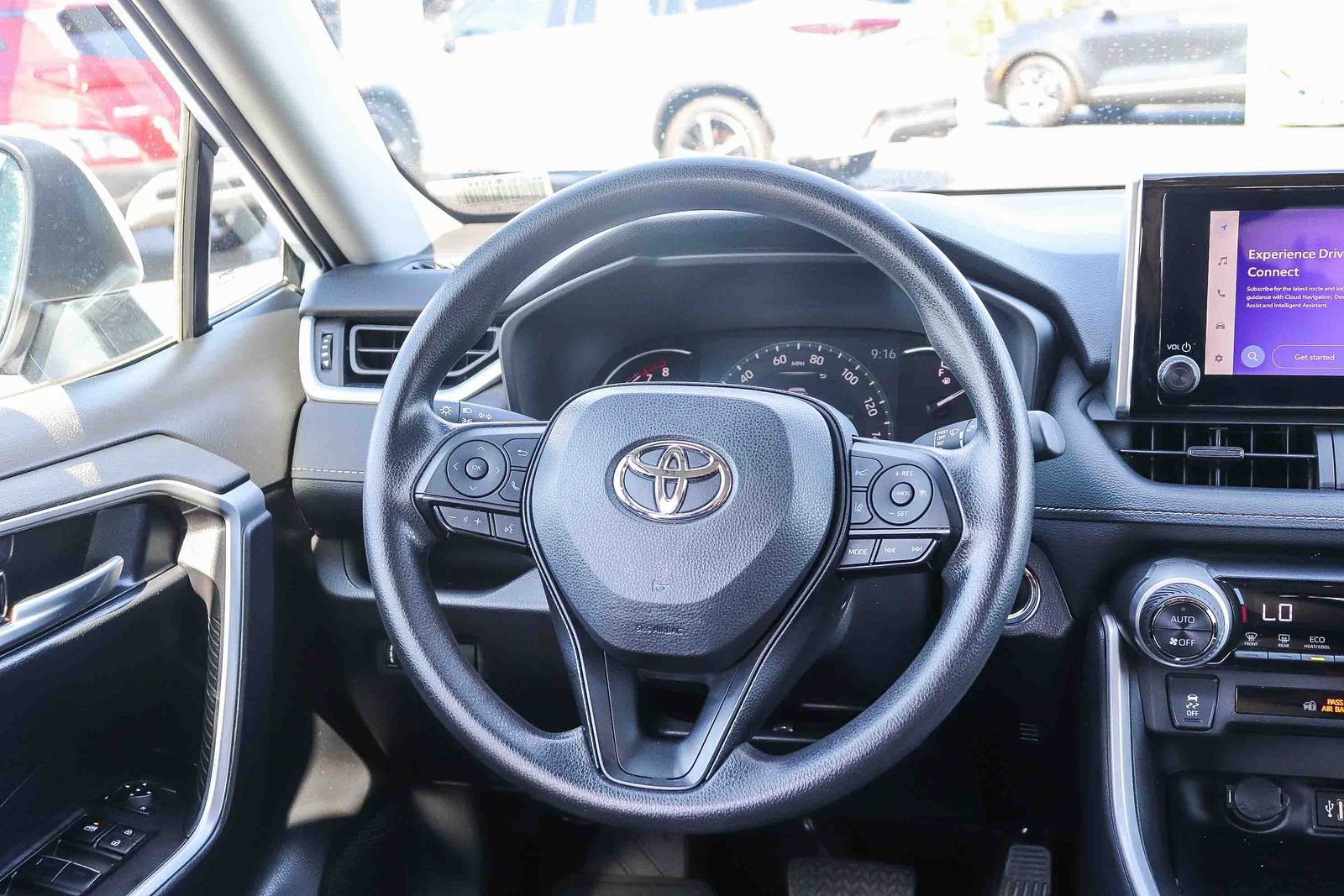 Used 2024 Toyota RAV4 XLE FWD image 15