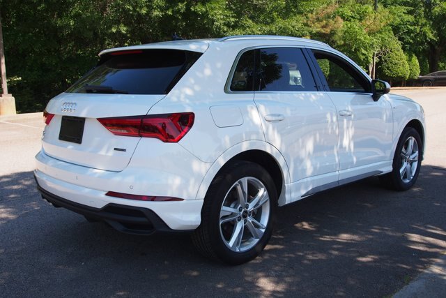 Used 2024 Audi Q3 2.0T Premium AWD/4WD image 5